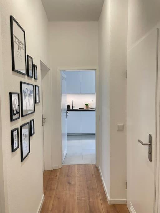 Stylisches Apartment In Zentraler Lage Mit Balkon Karlsruhe Bagian luar foto
